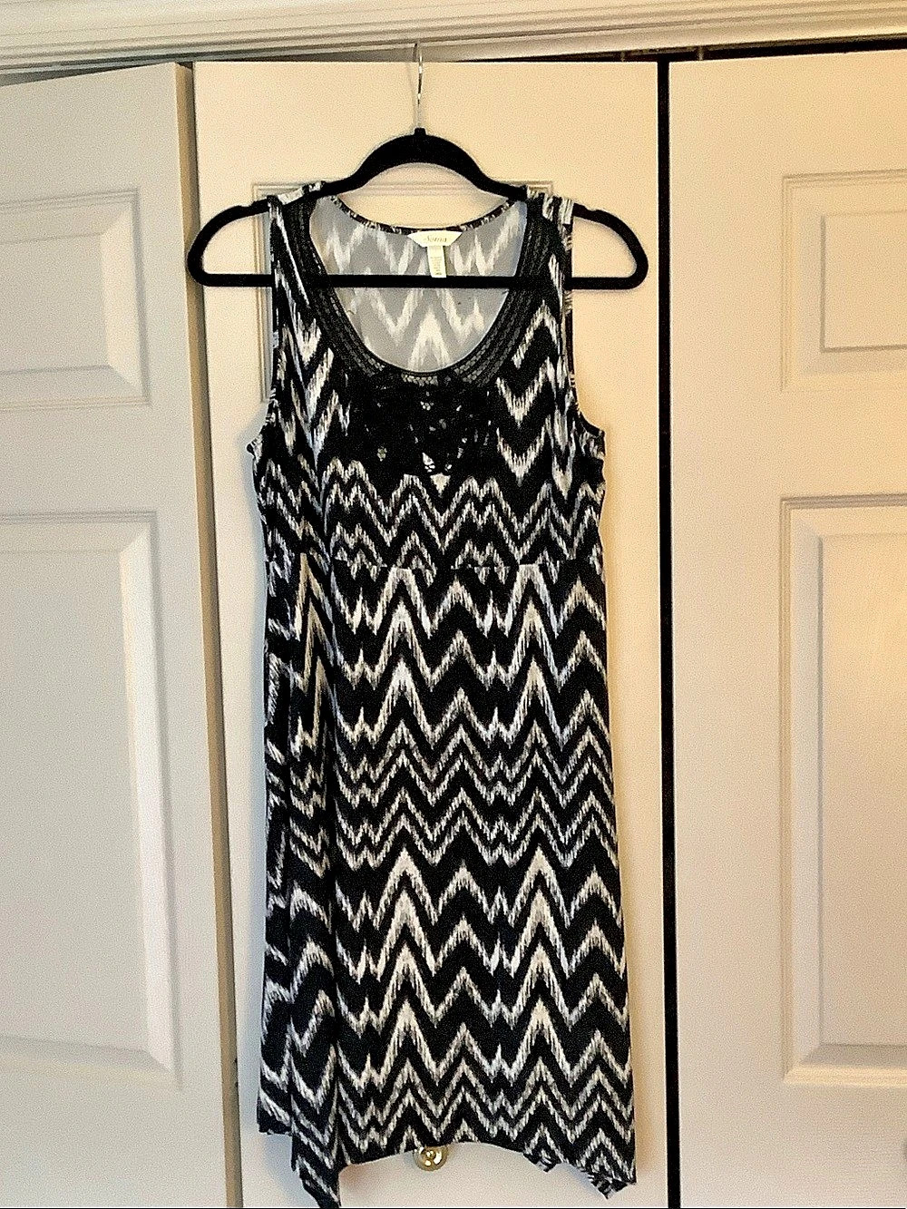 Soma Chevron Ikat Lace Handkerchief Hem Dress Maxi Dress Black & White Large